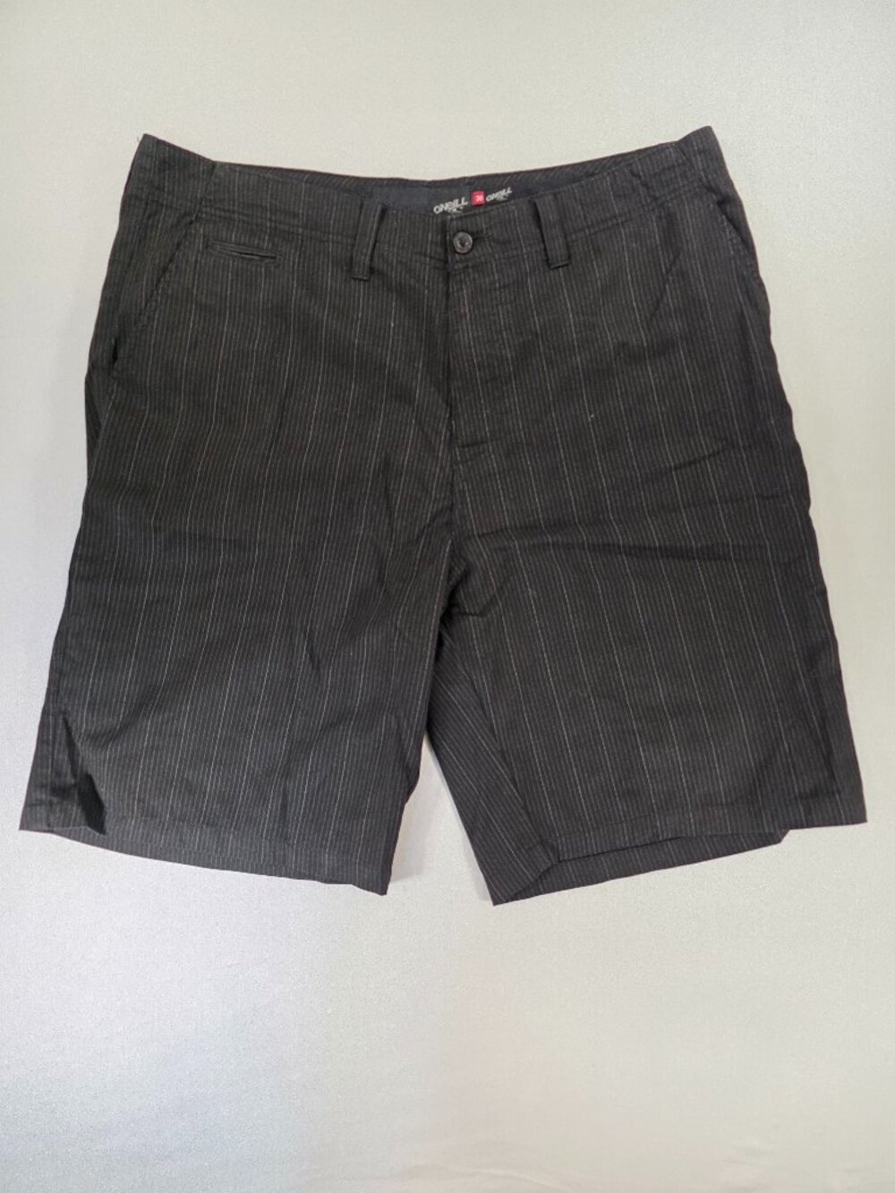 O’Neill Chino Walk Shorts Casual Flat Front White Stripes Men's 38 10 inch Seam